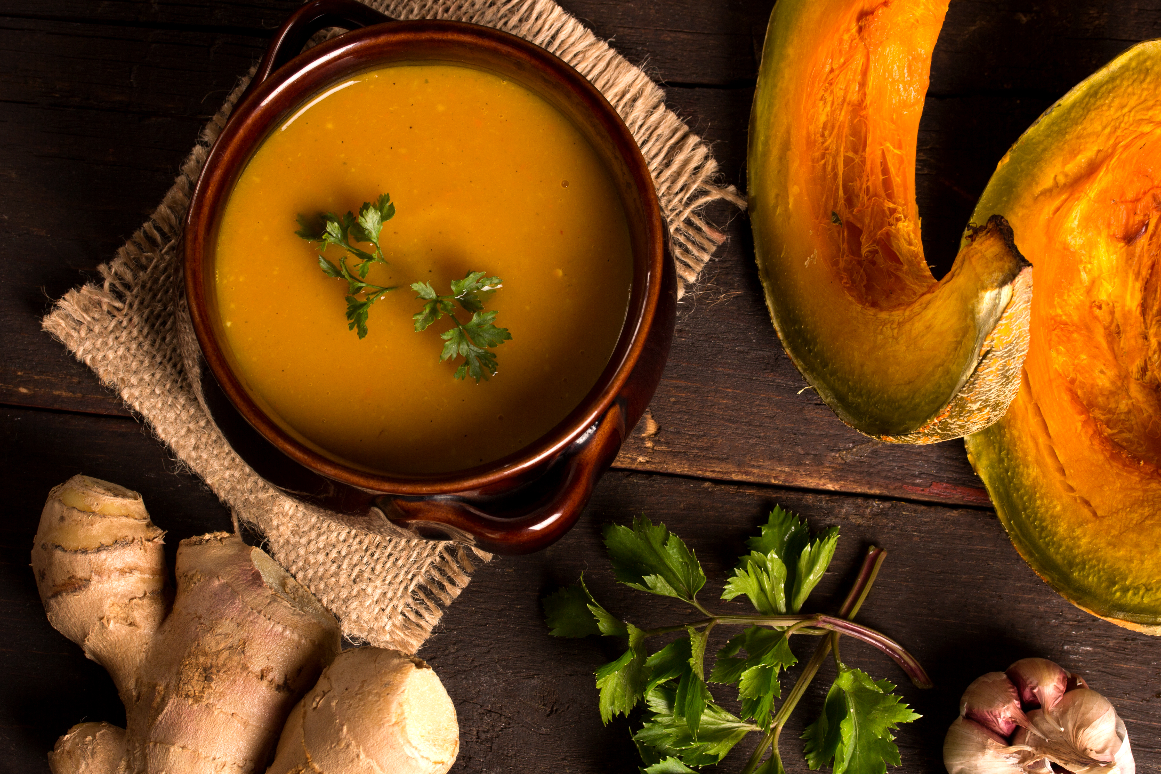 Ingredientes para uma boa sopa de abóbora.